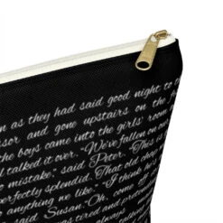 The Lion The Witch And The Wardrobe Book Page Accessory Pouch For Book Lovers -Home Fashion Store 62fc08ca8d9e1590a53cf17d111f889b