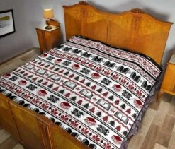 Bookish Christmas Quilt -Home Fashion Store front 11 9fff6acb 79d5 437d b5a1 ab20bf90e242