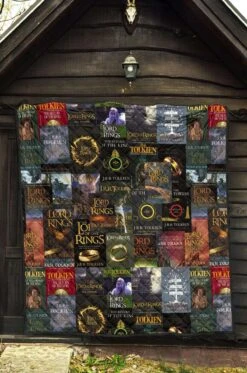 The Lord Of The Rings Books Covers Quilt -Home Fashion Store front 3 e109e162 50d3 4c6c 9d19 b688dcef12c7