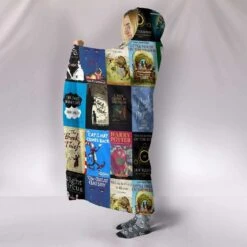 Books Bookish Hooded Blanket -Home Fashion Store front 4 db941832 6e58 4550 b44c 08874ebde865