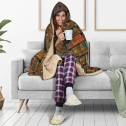 Brown Bookshelf Pattern Hooded Blanket -Home Fashion Store front 5 577a56a7 daff 4ffa 86f5 68fa8a7a72b2